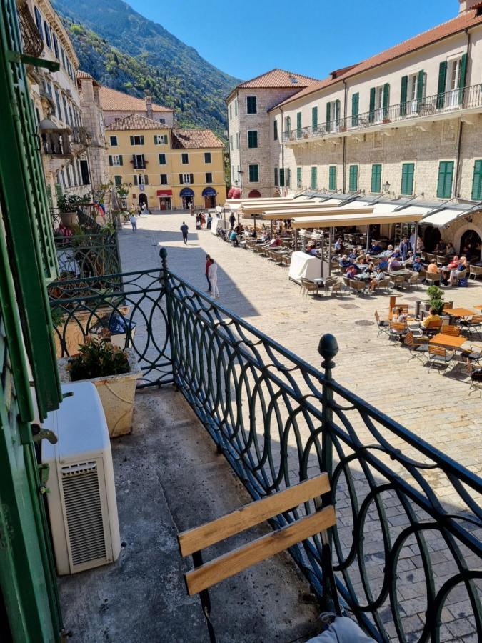 Main Square View Apartment Kotor Ngoại thất bức ảnh