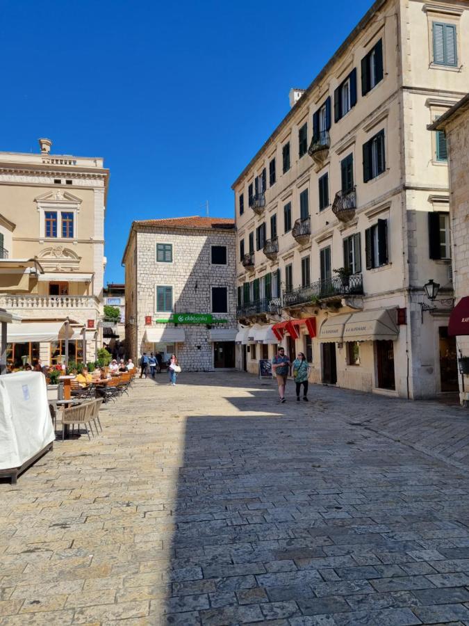 Main Square View Apartment Kotor Ngoại thất bức ảnh