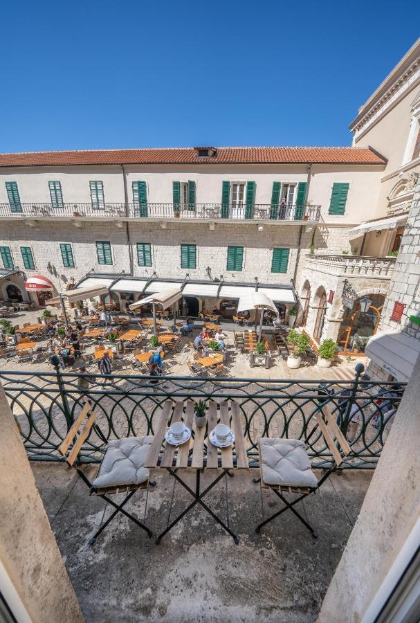 Main Square View Apartment Kotor Ngoại thất bức ảnh