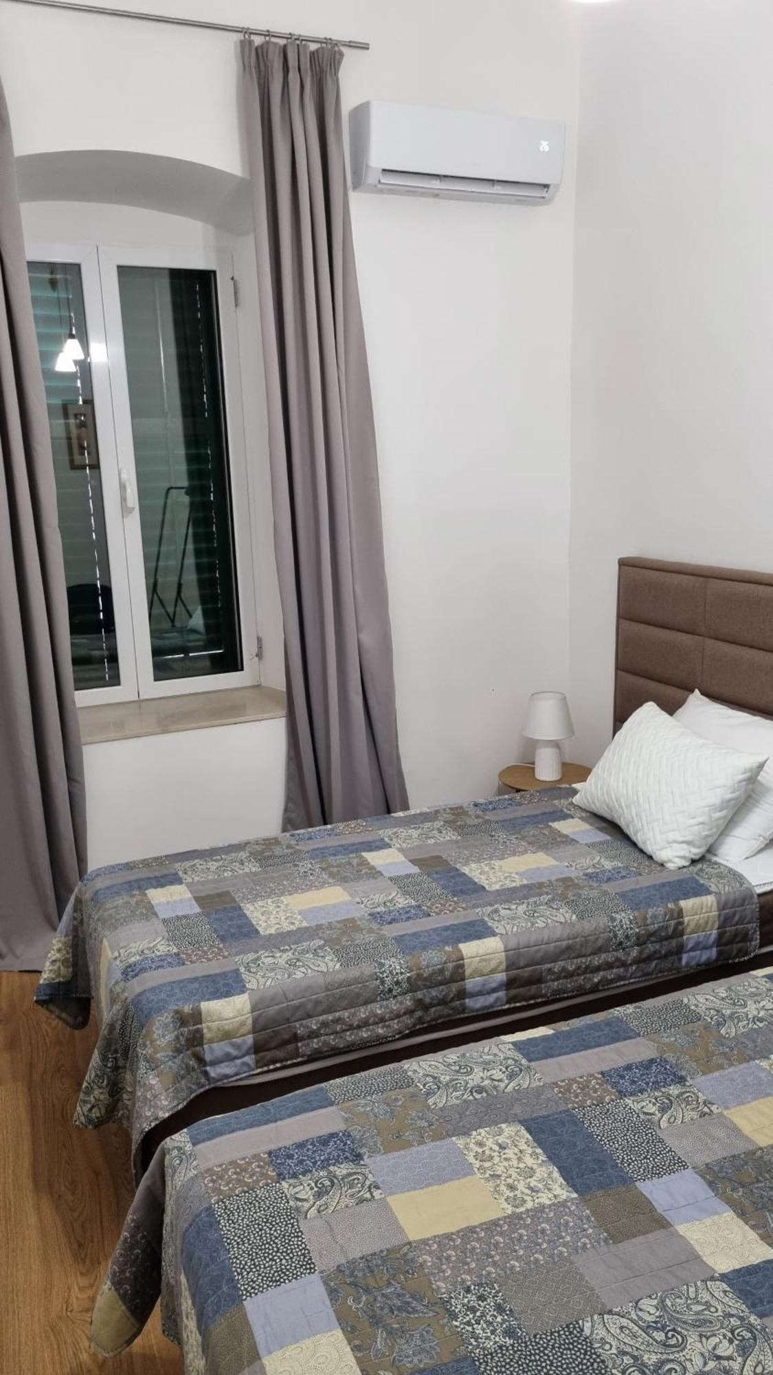 Main Square View Apartment Kotor Ngoại thất bức ảnh